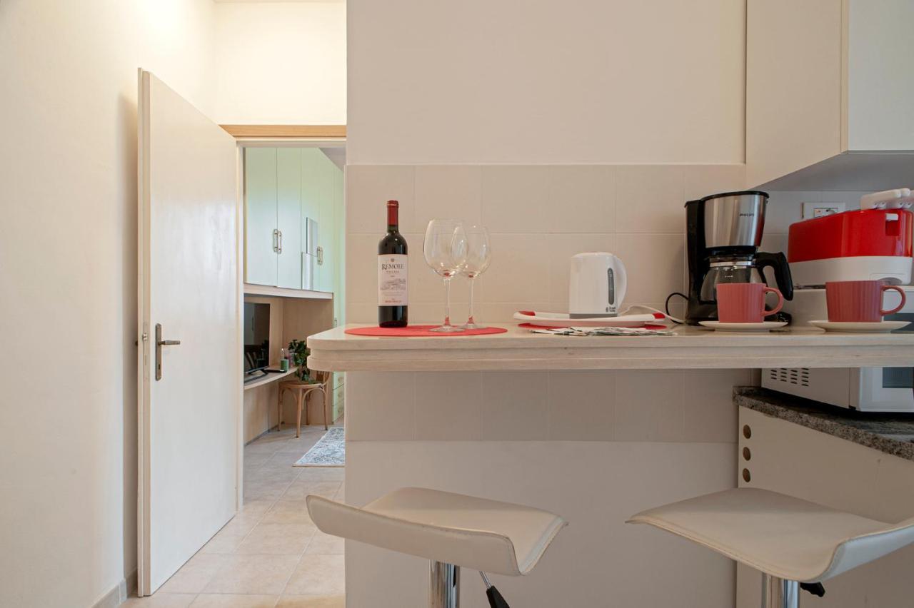 L'Angolo Di Grace Apartment Livorno Bagian luar foto